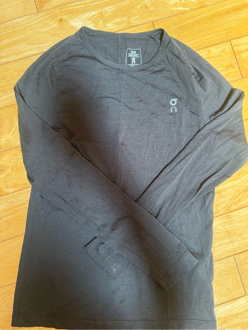 On Running Women's Merino Wool Long Sleeve Crew - Black